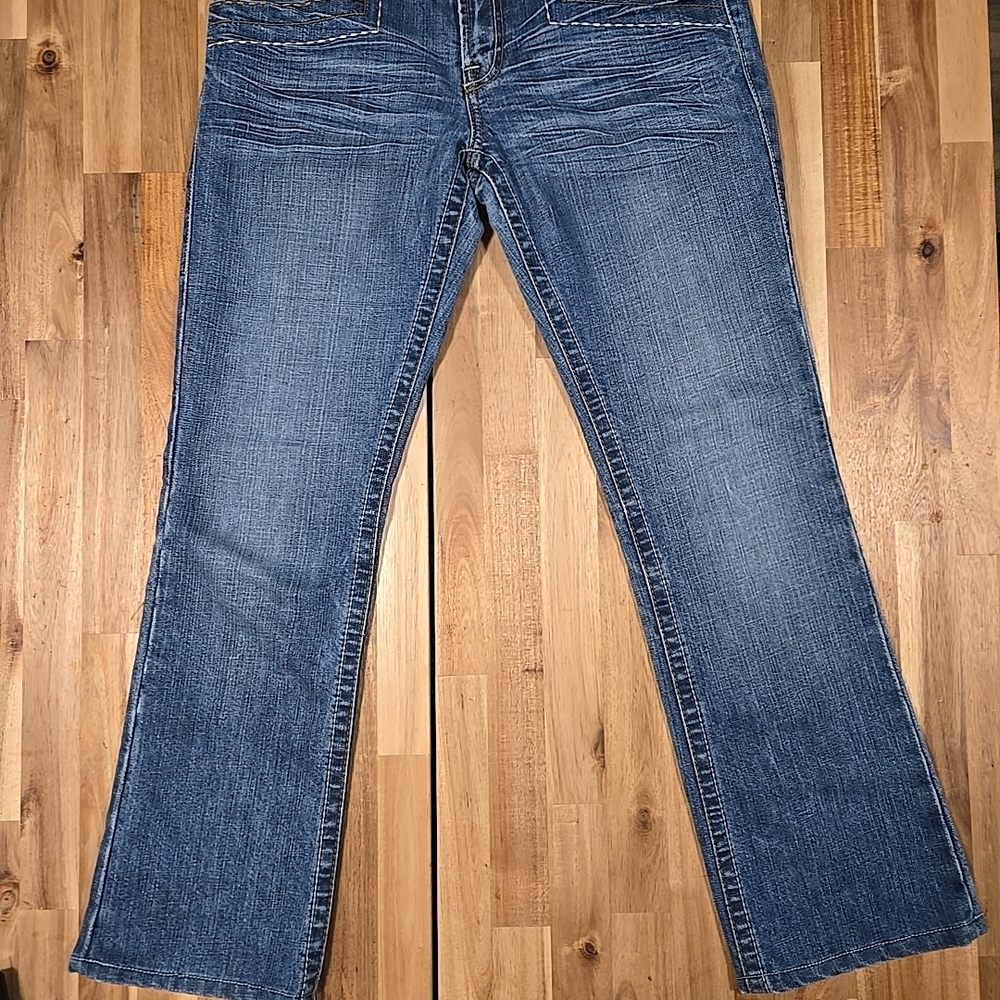 Tag Women's Vintange Y2K Designer Low Rise Boot Cut Jeans Size 30